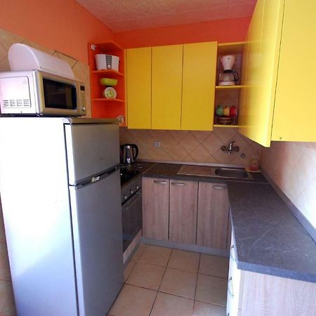 Apartments Juric By El-Pi Tours Njivice Ngoại thất bức ảnh