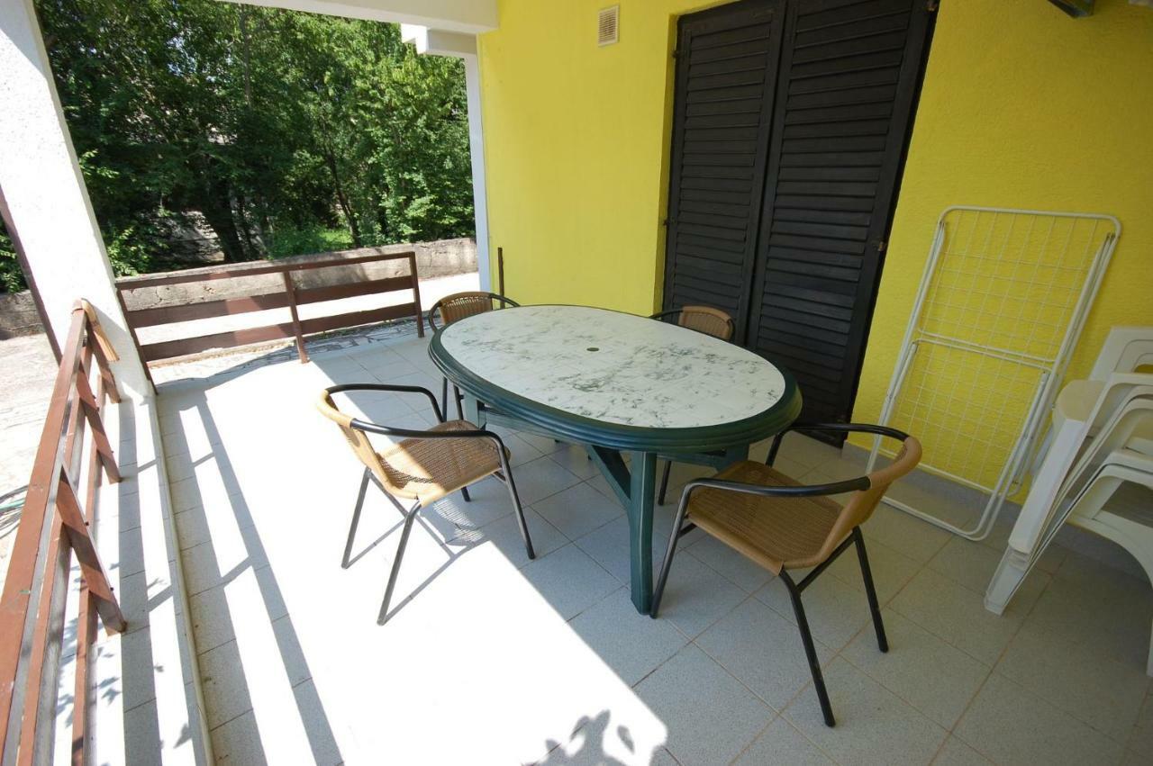 Apartments Juric By El-Pi Tours Njivice Ngoại thất bức ảnh