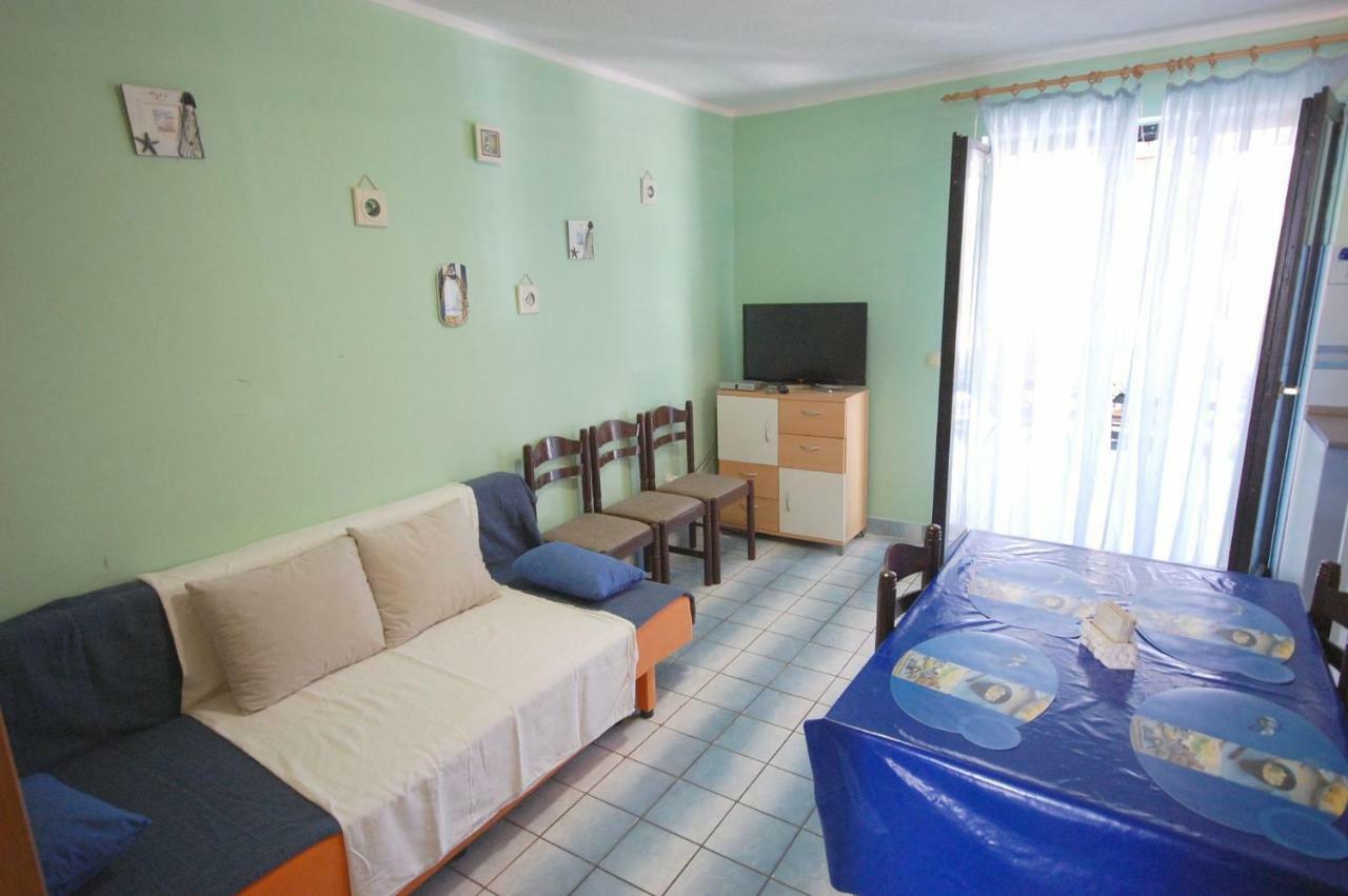 Apartments Juric By El-Pi Tours Njivice Ngoại thất bức ảnh