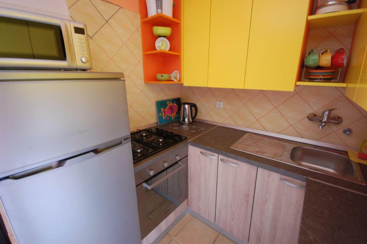 Apartments Juric By El-Pi Tours Njivice Ngoại thất bức ảnh